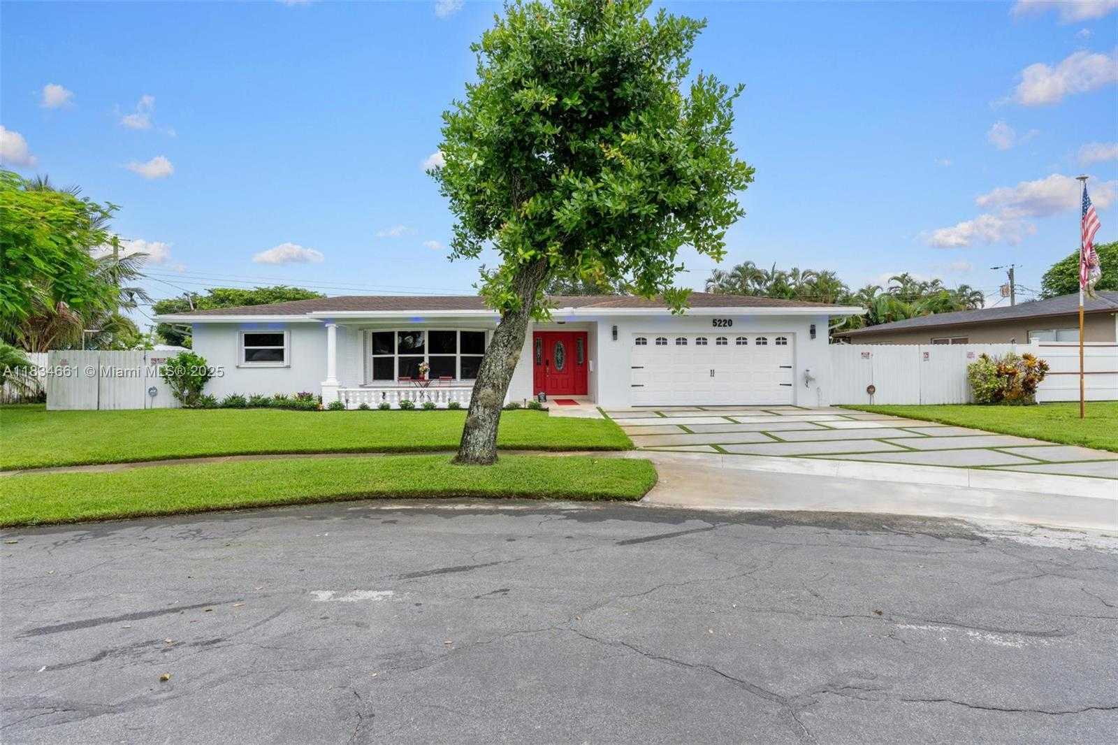 Small Image of 5220 SOUTH WEST 6TH ST, Plantation Number 2
