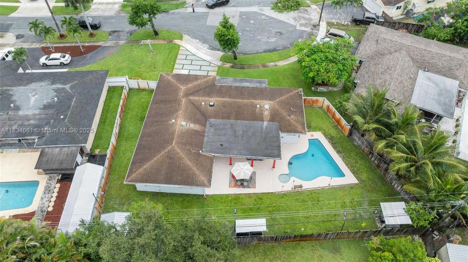 Small Image of 5220 SOUTH WEST 6TH ST, Plantation Number 24