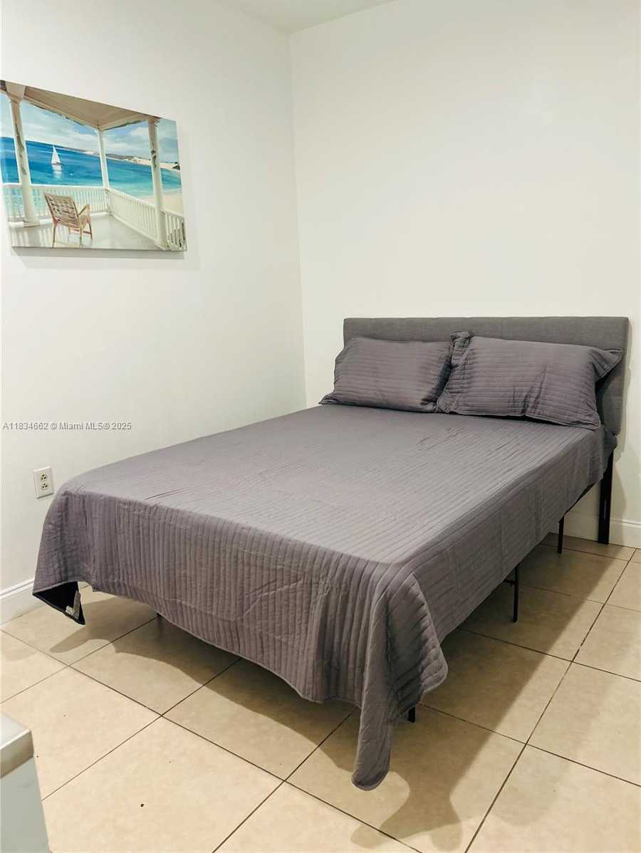 Small Image of 301 NORTH WEST 146TH ST, Miami Number 10