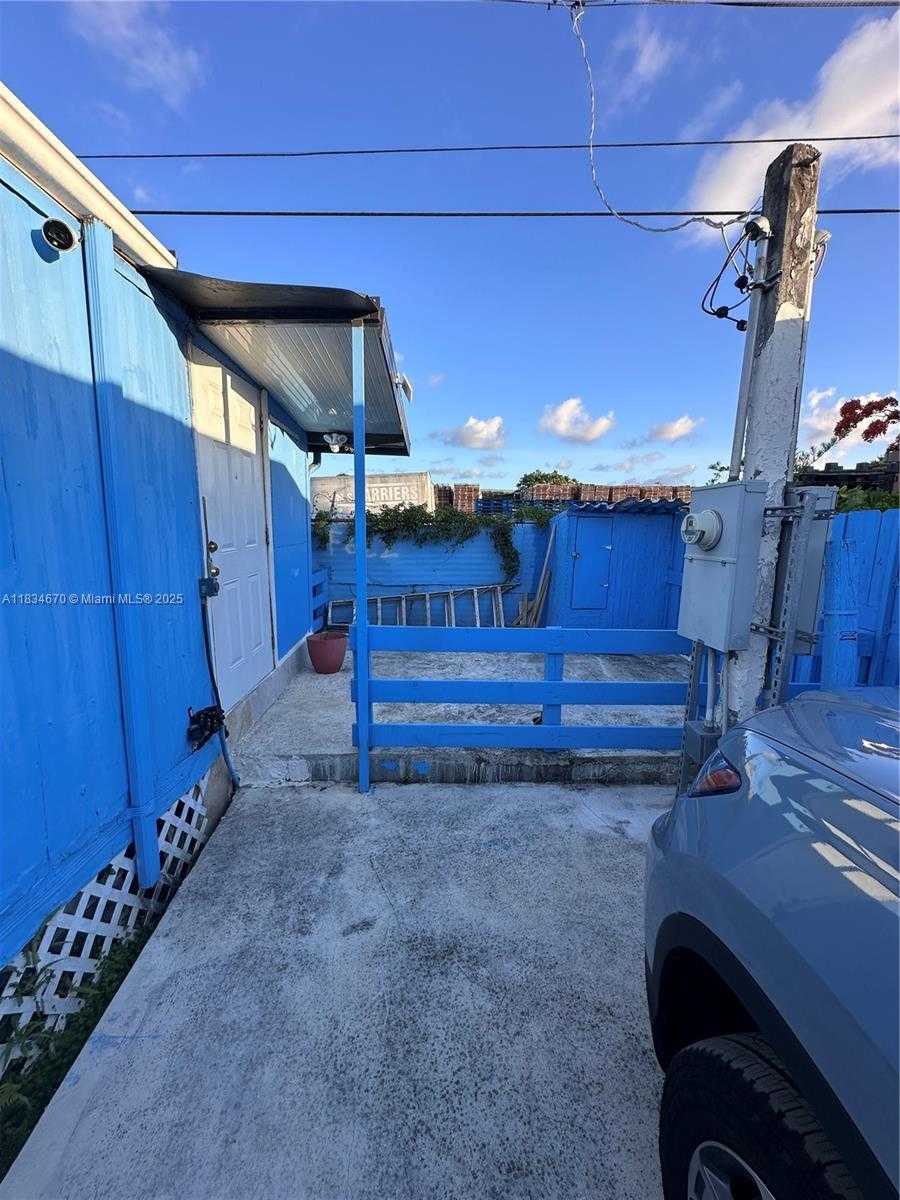 Small Image of 3520 NORTH WEST 79TH ST - F622, Miami Number 2