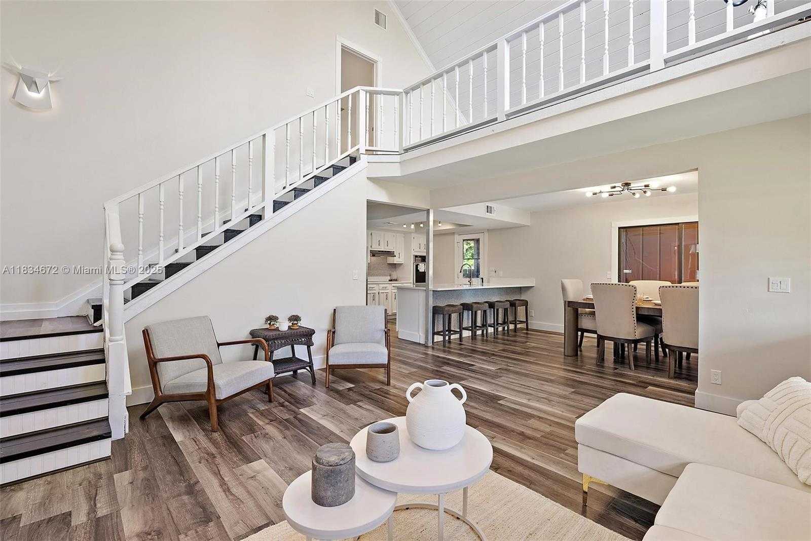 Small Image of 7264 159TH CT N, Palm Beach Gardens Number 2