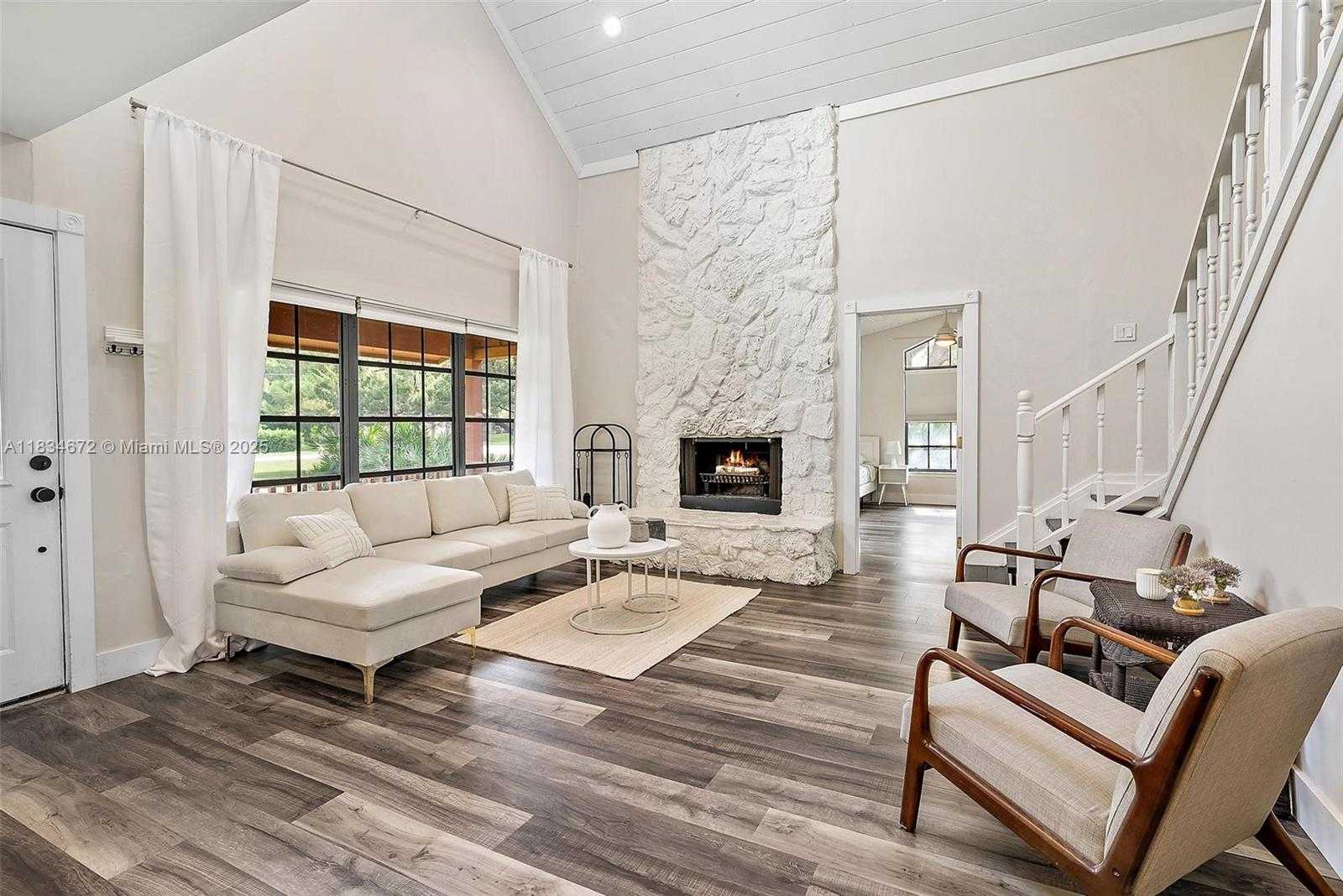 Small Image of 7264 159TH CT N, Palm Beach Gardens Number 3
