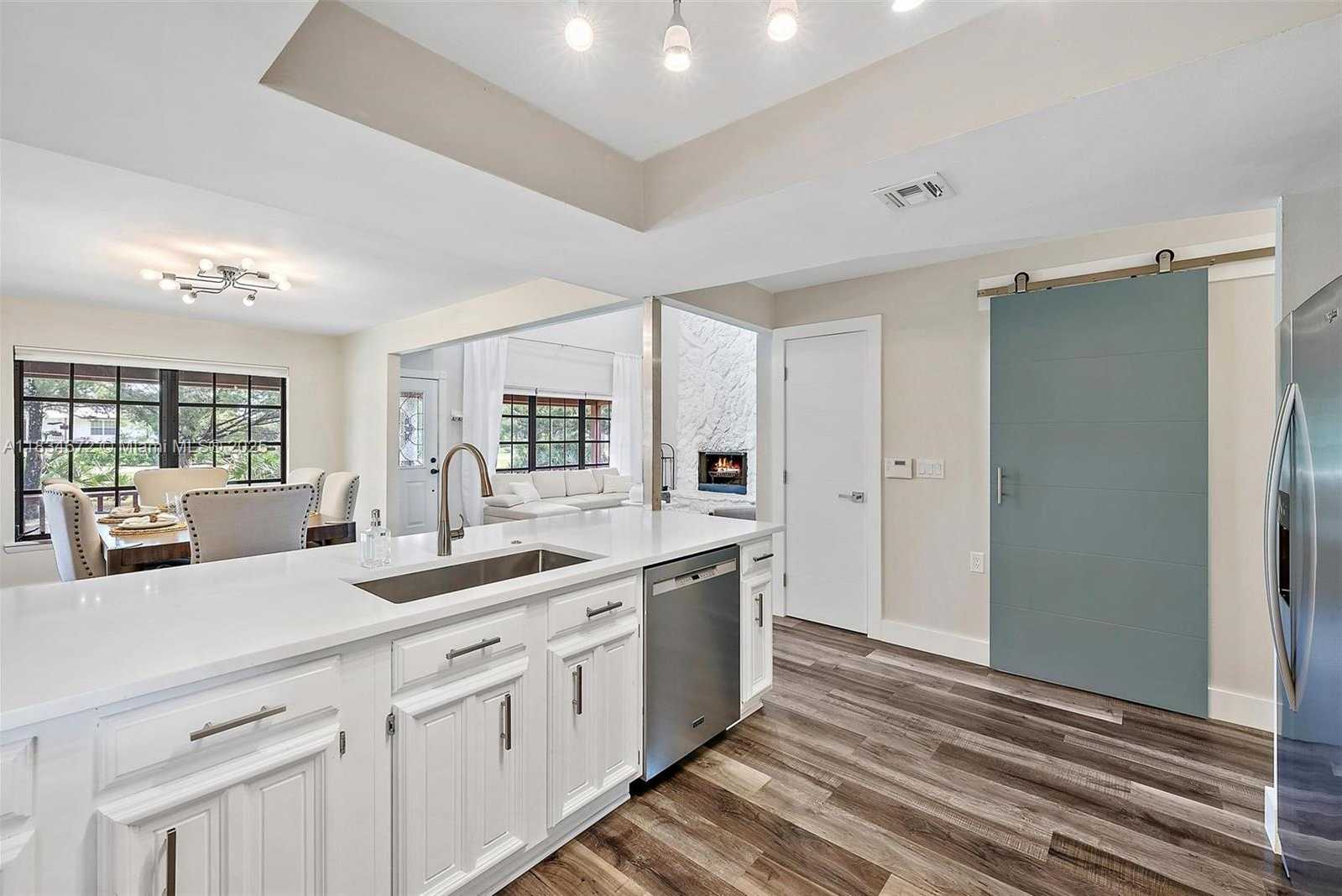 Small Image of 7264 159TH CT N, Palm Beach Gardens Number 6