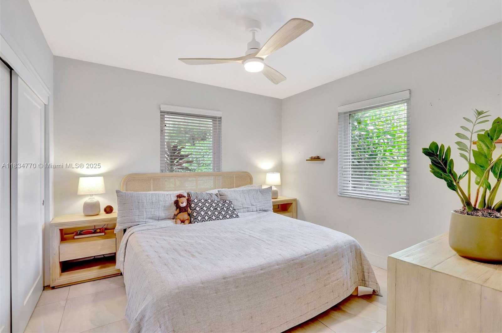 Small Image of 1117 WALLACE ST, Coral Gables Number 7