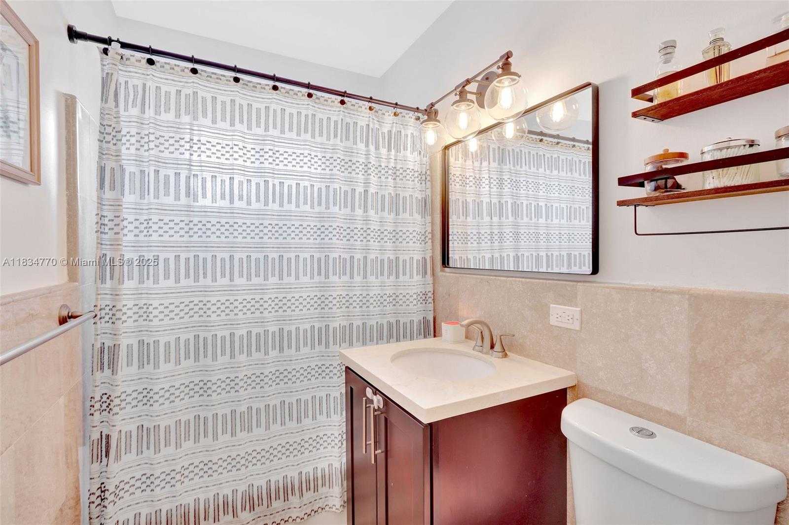 Small Image of 1117 WALLACE ST, Coral Gables Number 8