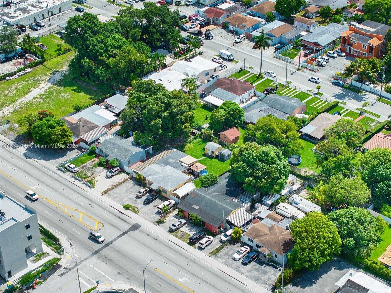 Small Image of 871 SOUTH EAST 8TH AVE, Hialeah Number 5