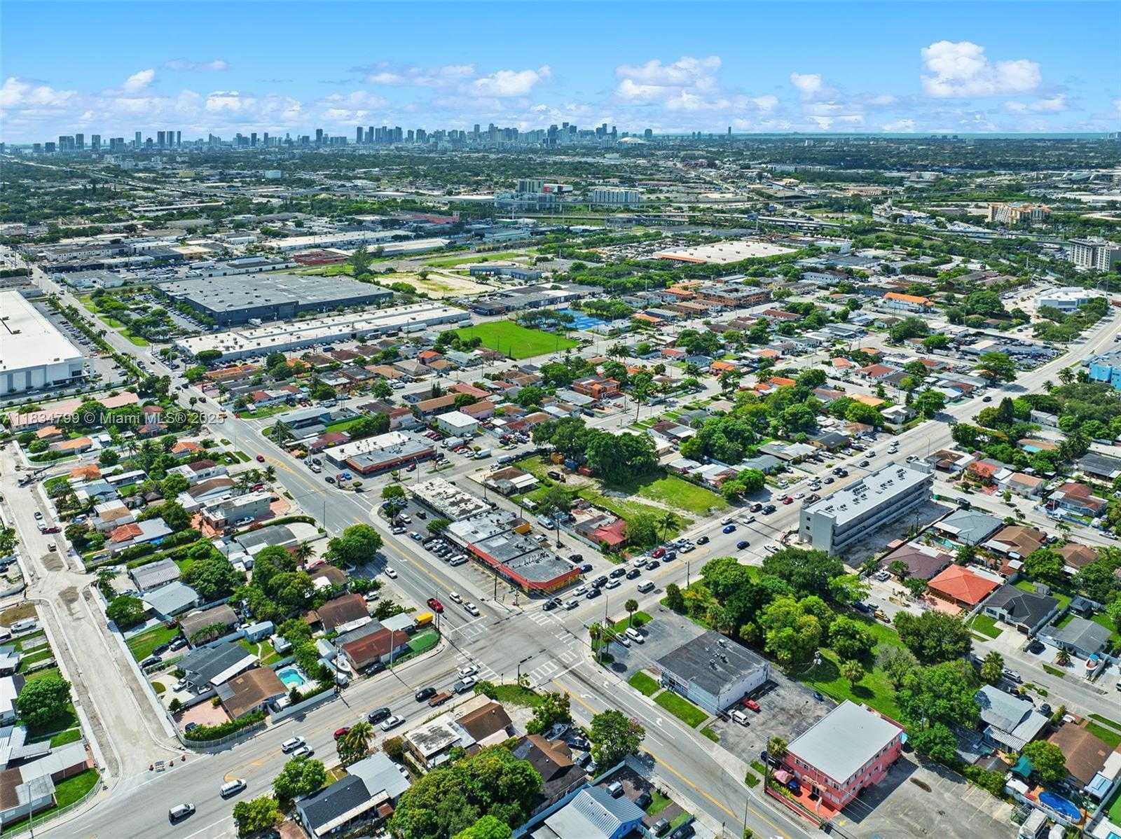 Small Image of 871 SOUTH EAST 8TH AVE, Hialeah Number 6