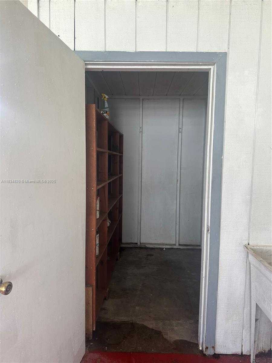 Small Image of 532 BOND, Clewiston Number 13
