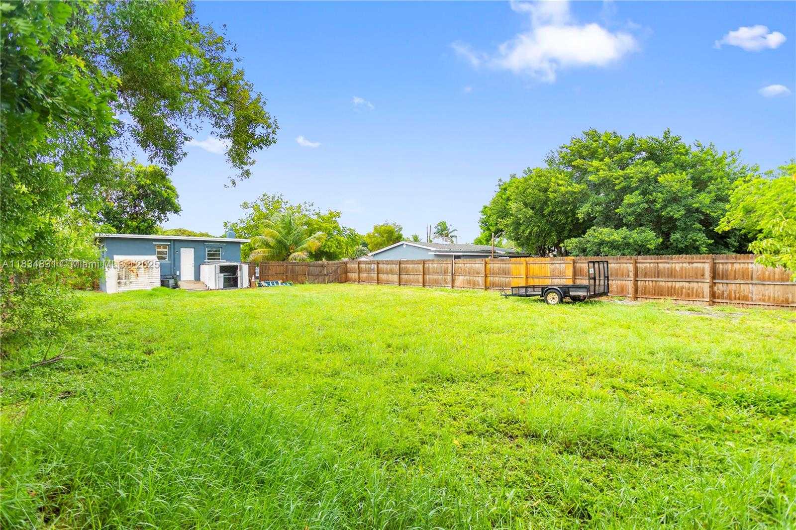Small Image of 5734 MCKINLEY ST, Hollywood Number 19