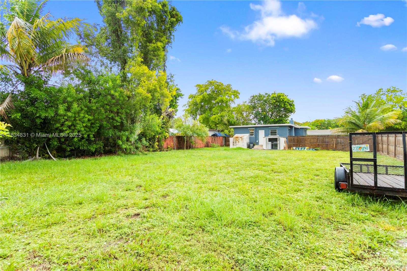 Small Image of 5734 MCKINLEY ST, Hollywood Number 20