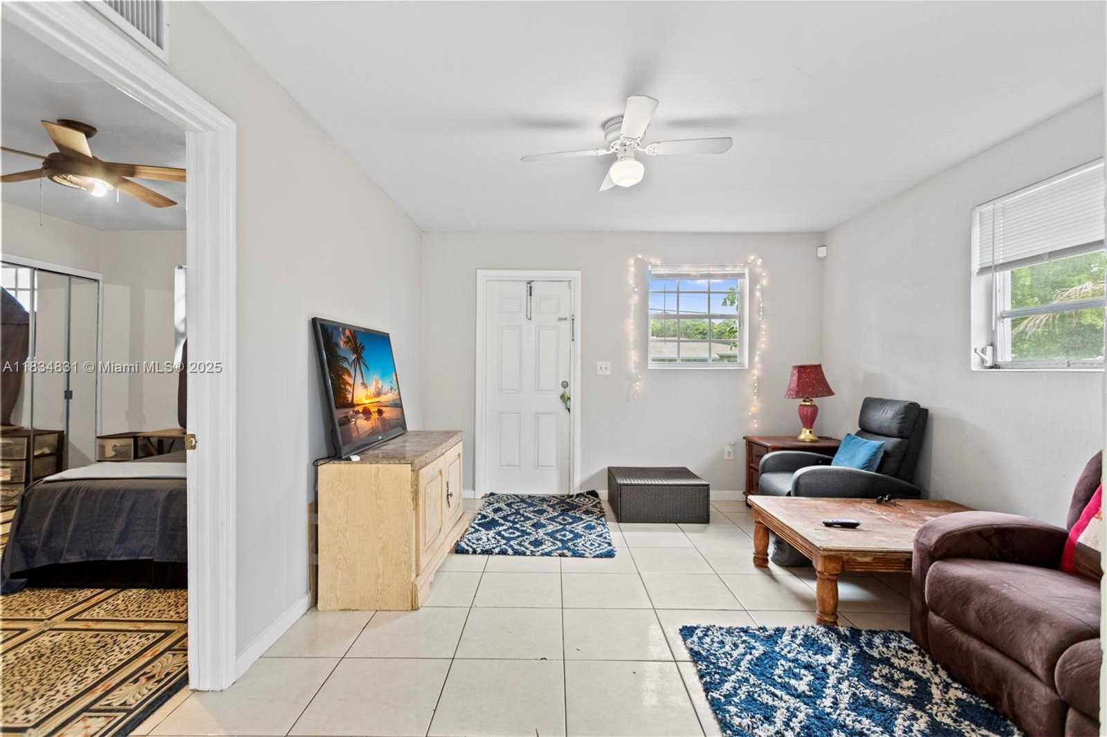 Small Image of 5734 MCKINLEY ST, Hollywood Number 25