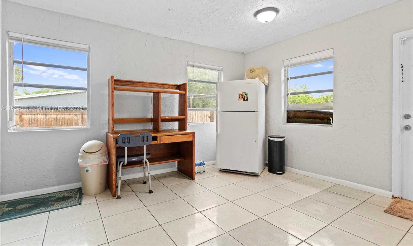 Small Image of 5734 MCKINLEY ST, Hollywood Number 31