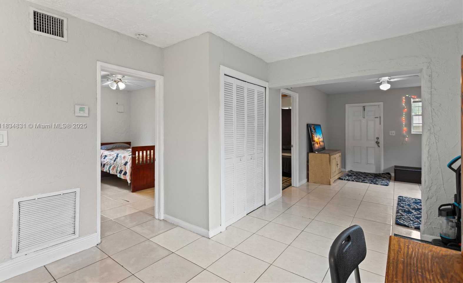 Small Image of 5734 MCKINLEY ST, Hollywood Number 33
