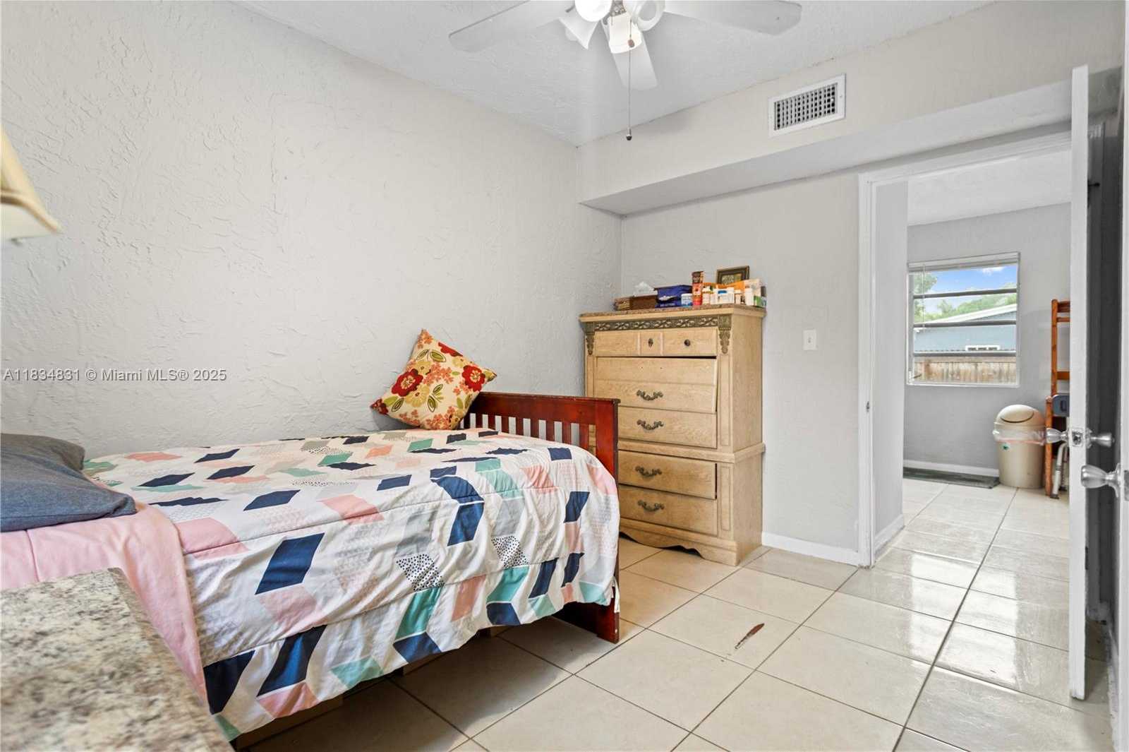 Small Image of 5734 MCKINLEY ST, Hollywood Number 38