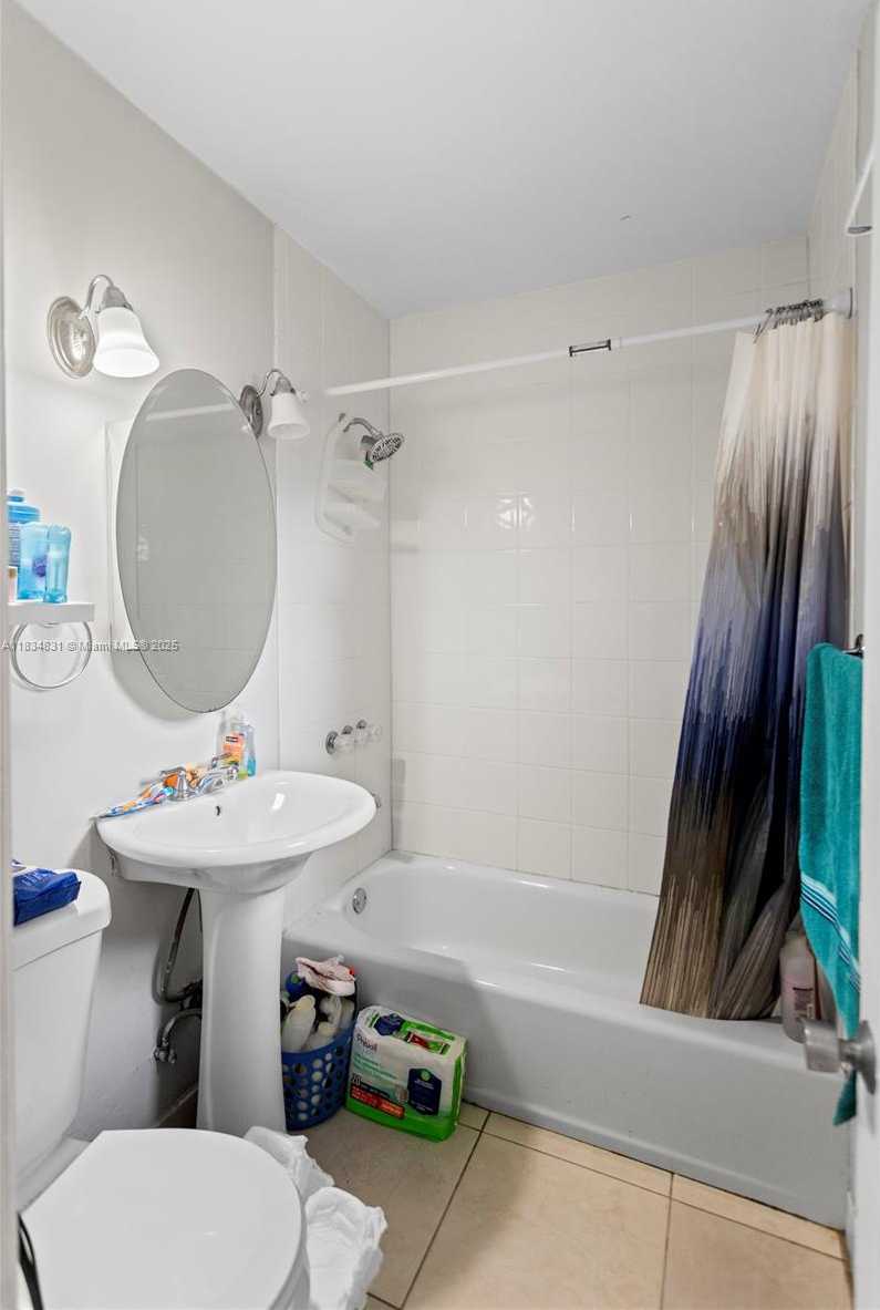 Small Image of 5734 MCKINLEY ST, Hollywood Number 39