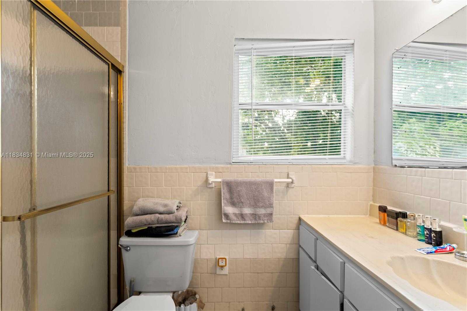 Small Image of 5734 MCKINLEY ST, Hollywood Number 44