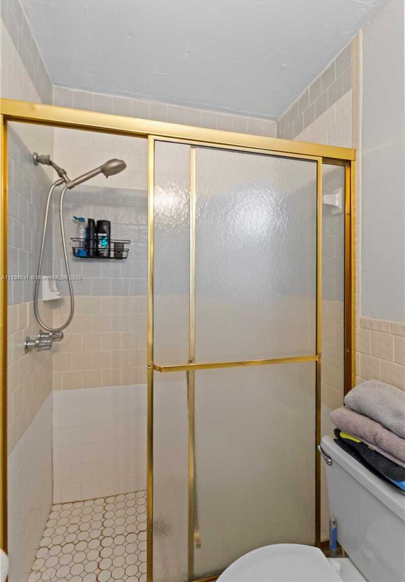 Small Image of 5734 MCKINLEY ST, Hollywood Number 46