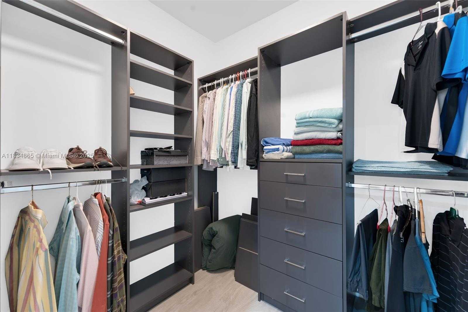 Small Image of 17940 SOUTH WEST 83RD AVE, Palmetto Bay Number 24