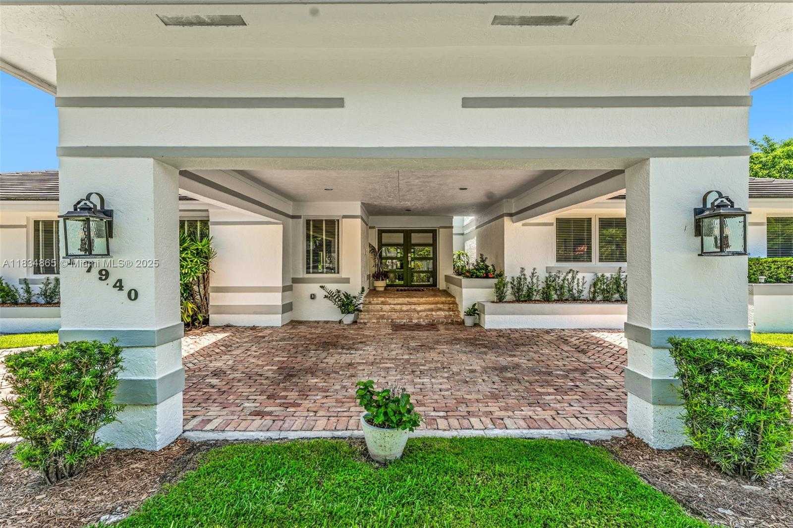 Small Image of 17940 SOUTH WEST 83RD AVE, Palmetto Bay Number 7