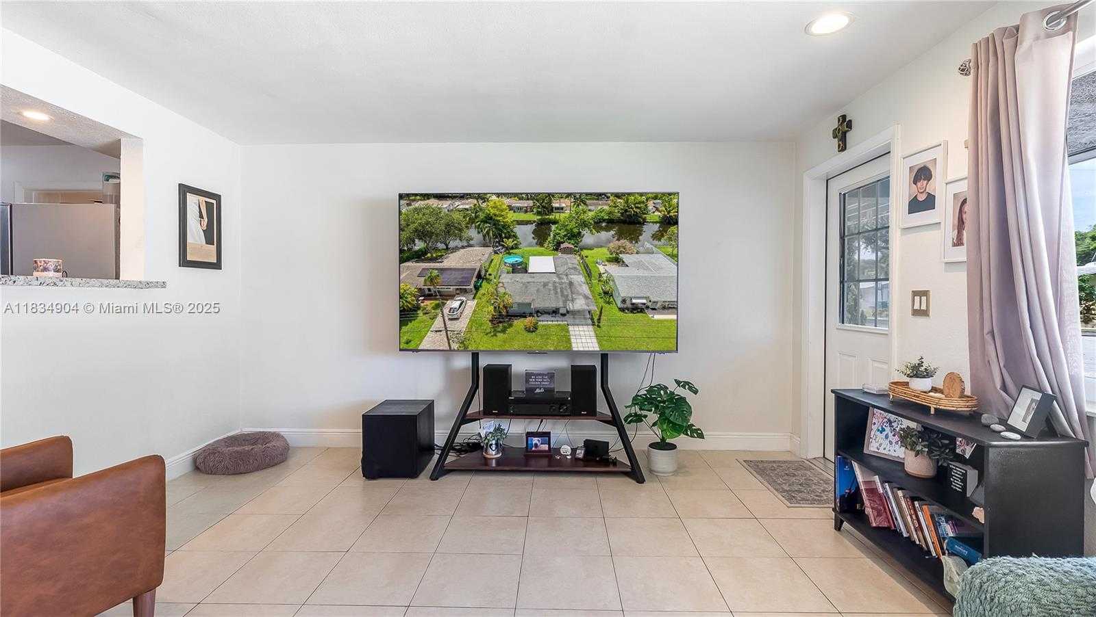 Small Image of 5103 SOUTH WEST 93RD AVE, Cooper City Number 10