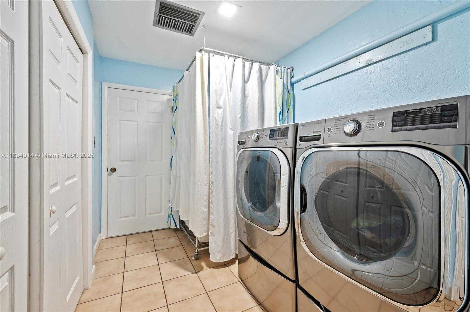 Small Image of 14040 SOUTH WEST 14TH ST, Davie Number 19