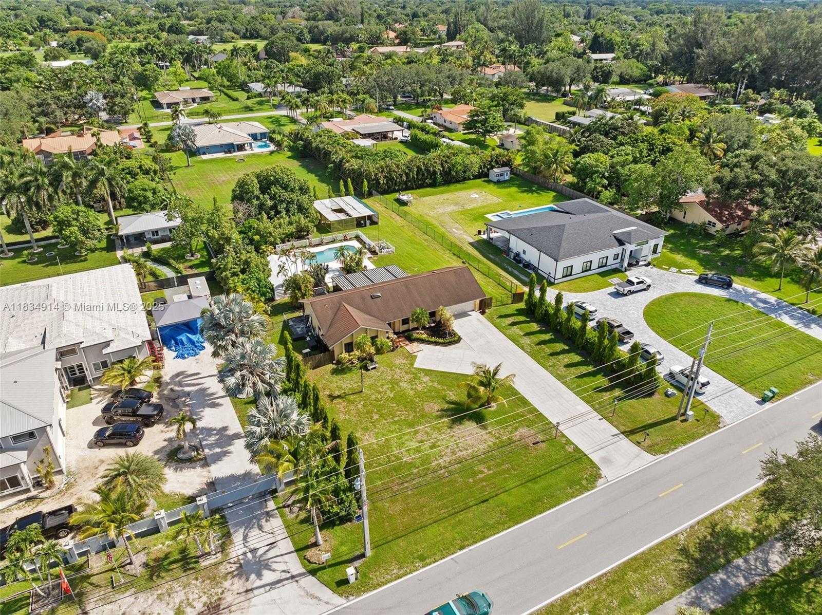 Small Image of 14040 SOUTH WEST 14TH ST, Davie Number 2
