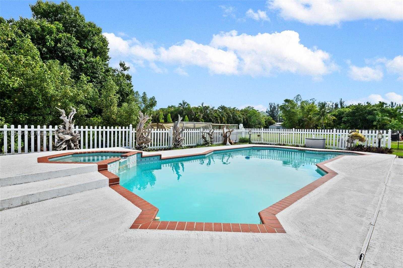 Small Image of 14040 SOUTH WEST 14TH ST, Davie Number 22