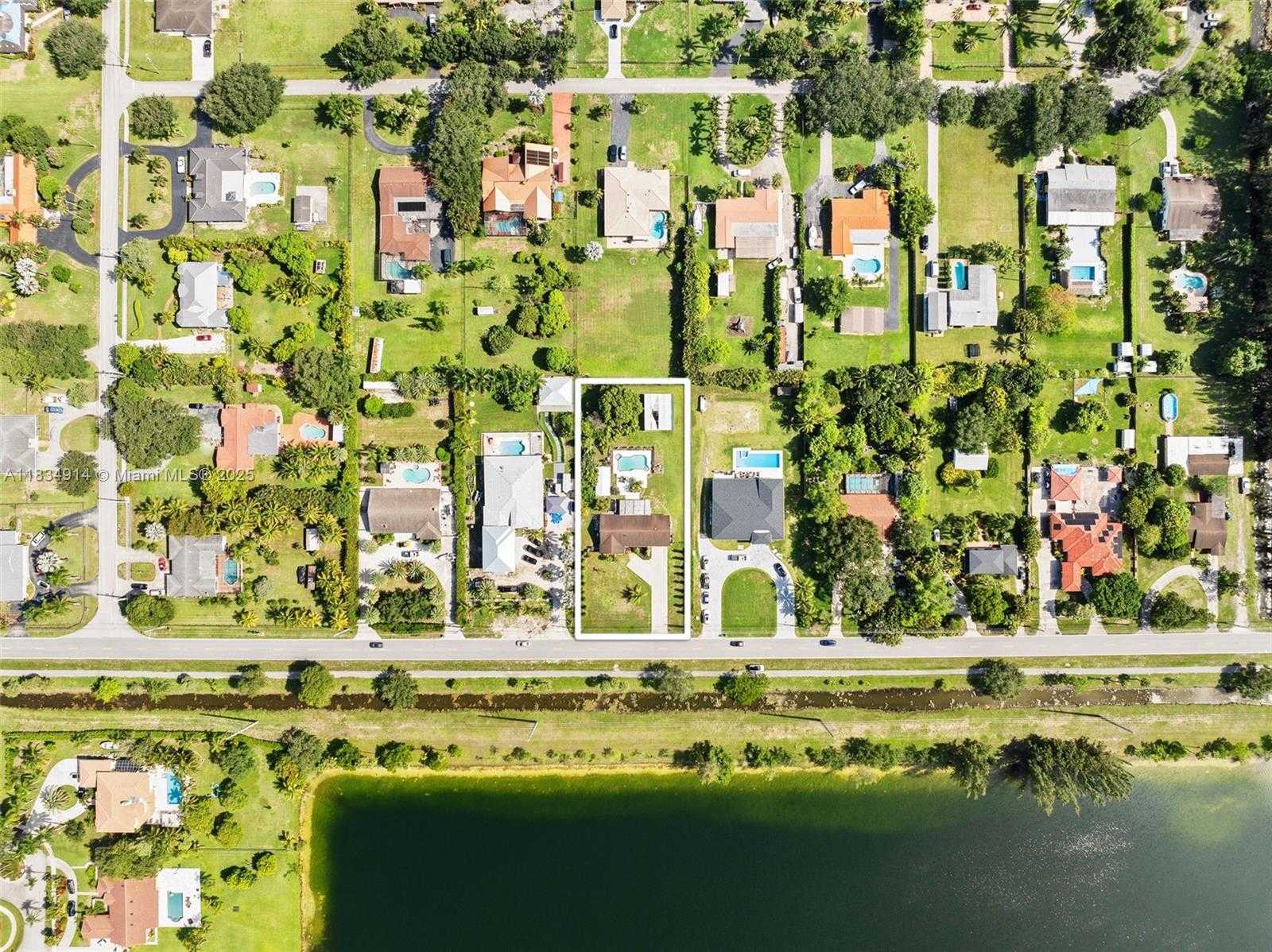 Small Image of 14040 SOUTH WEST 14TH ST, Davie Number 35