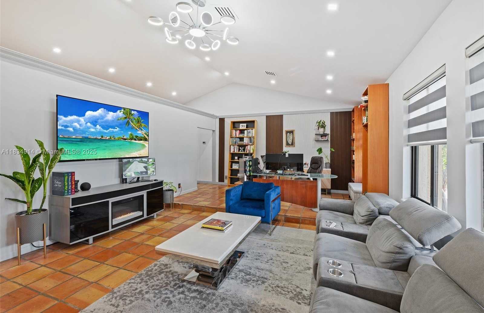 Small Image of 14040 SOUTH WEST 14TH ST, Davie Number 7
