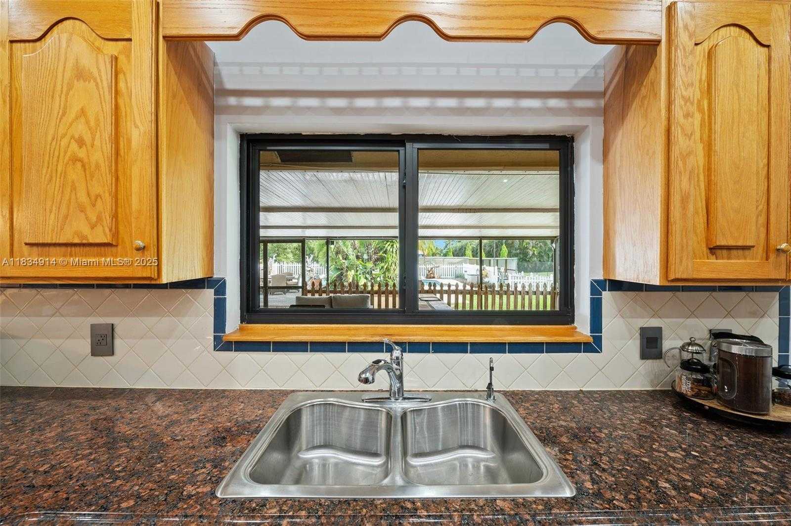 Small Image of 14040 SOUTH WEST 14TH ST, Davie Number 9