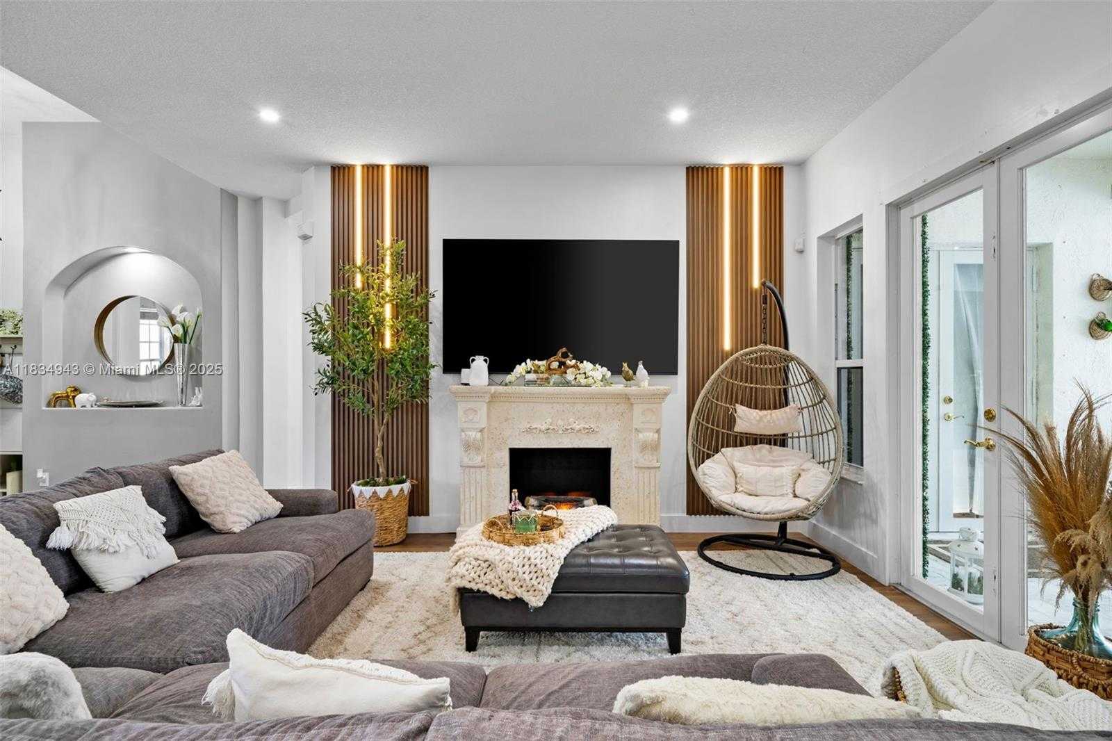 Small Image of 14501 SOUTH WEST 33RD CT, Miramar Number 12