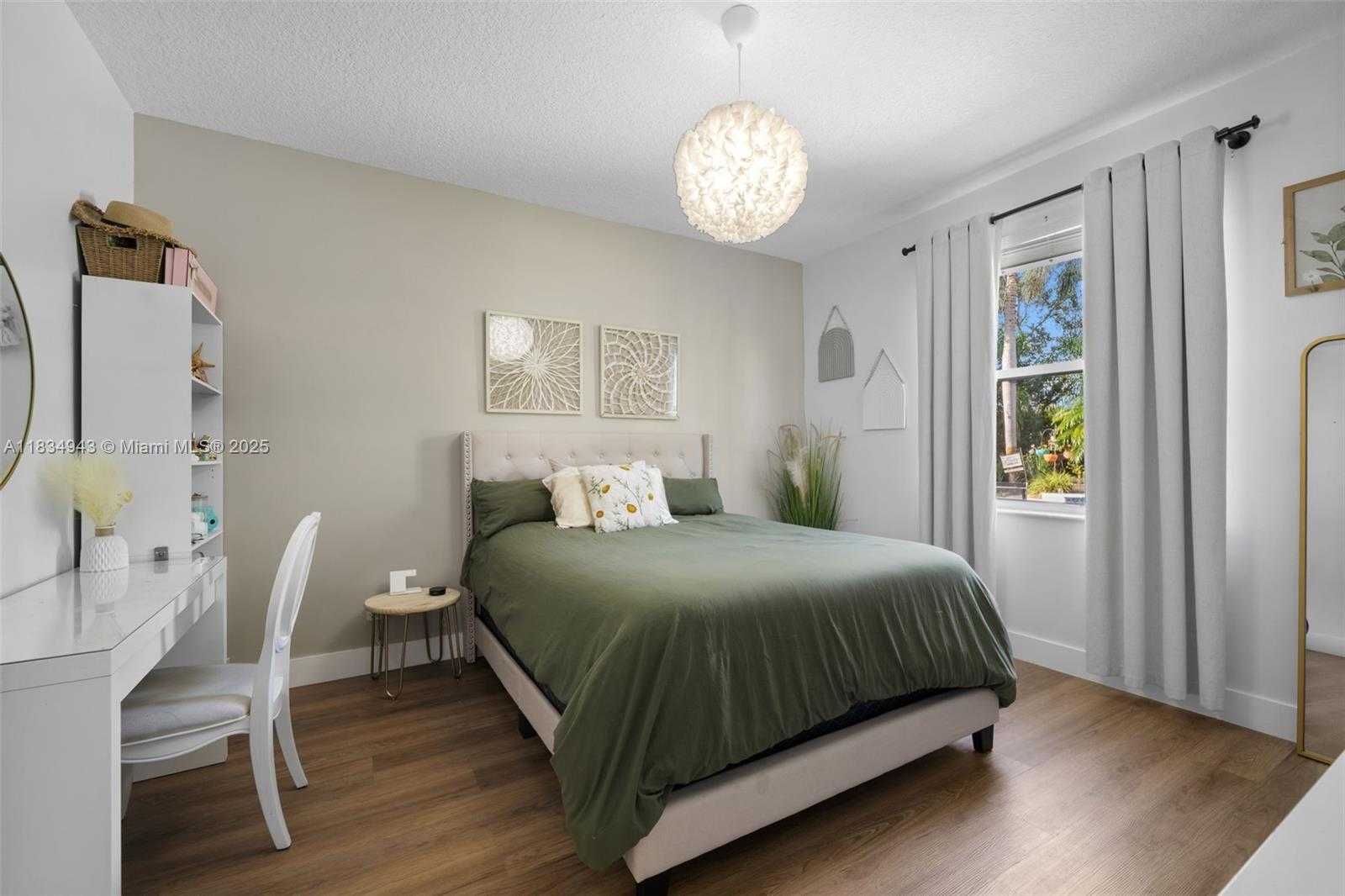 Small Image of 14501 SOUTH WEST 33RD CT, Miramar Number 19