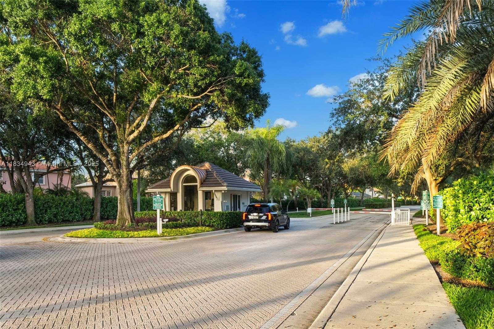 Small Image of 14501 SOUTH WEST 33RD CT, Miramar Number 51