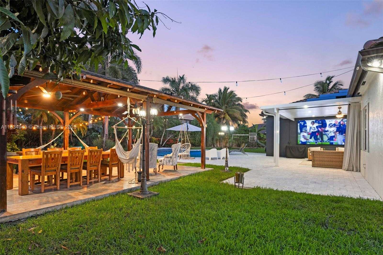 Small Image of 14501 SOUTH WEST 33RD CT, Miramar Number 62