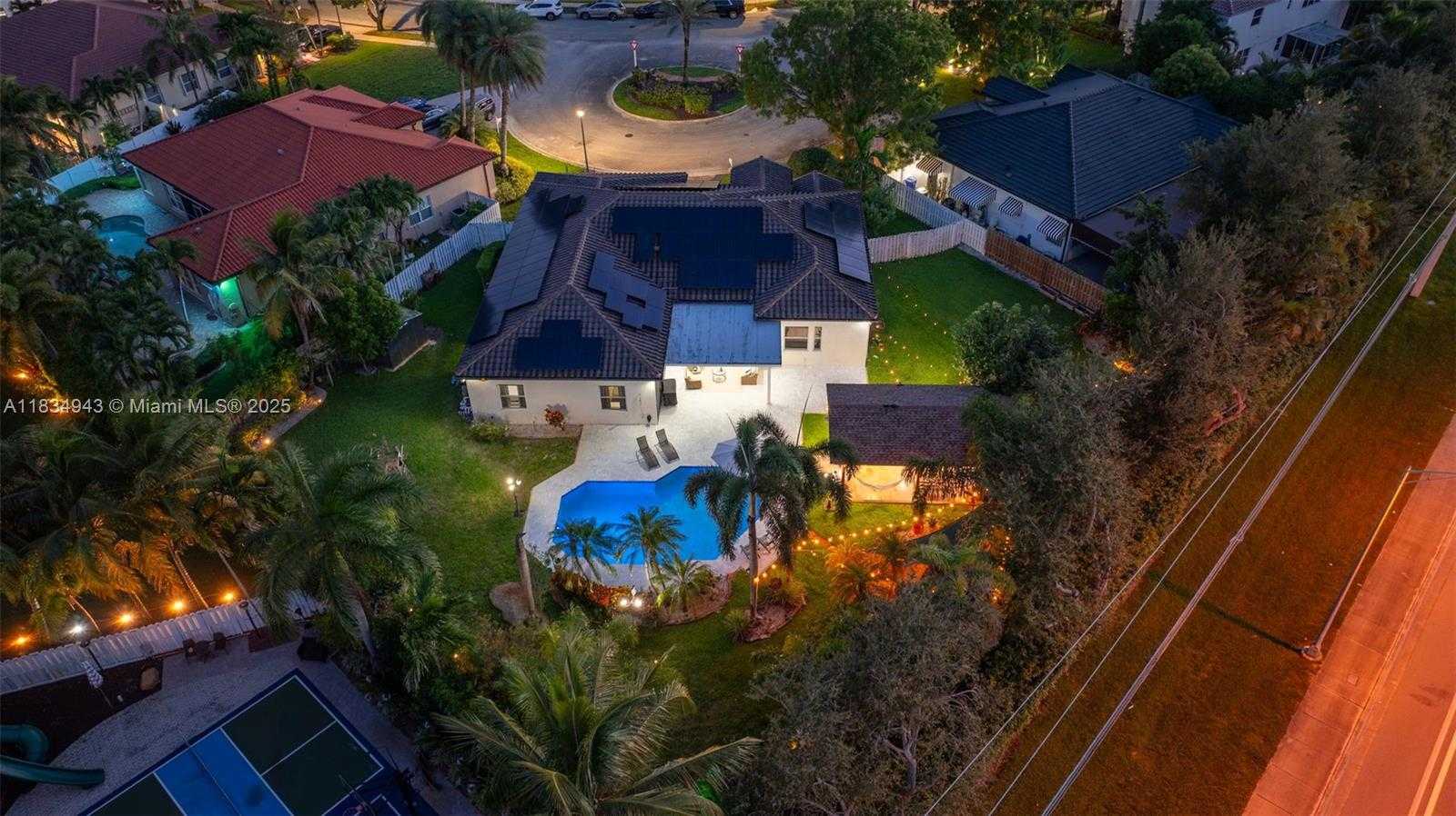 Small Image of 14501 SOUTH WEST 33RD CT, Miramar Number 85