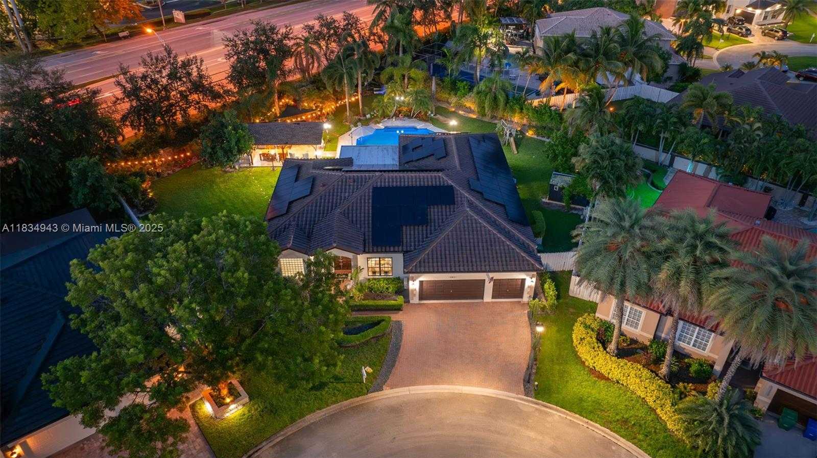 Small Image of 14501 SOUTH WEST 33RD CT, Miramar Number 86