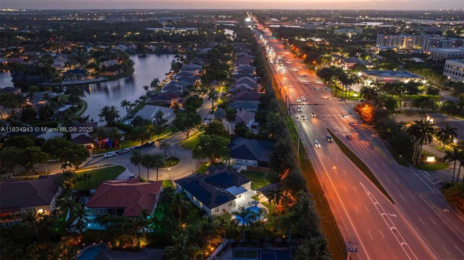 Small Image of 14501 SOUTH WEST 33RD CT, Miramar Number 90