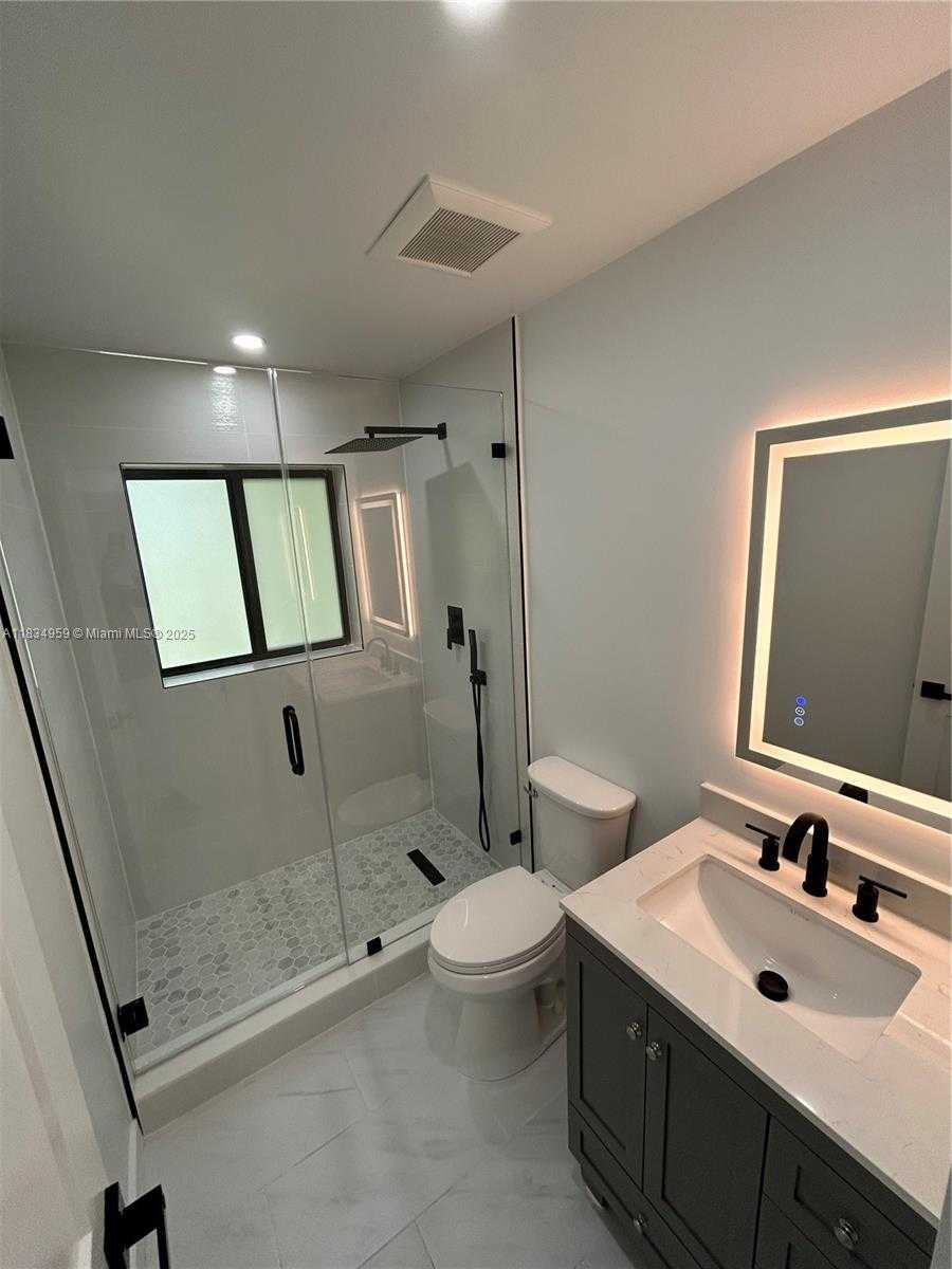 Small Image of 2917 NORTH WEST 6TH AVE, Wilton Manors Number 11