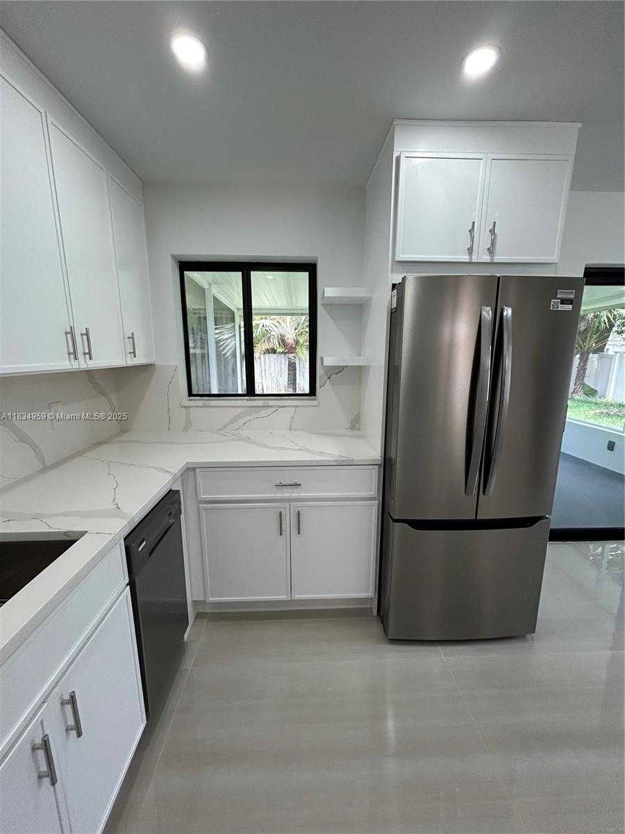 Small Image of 2917 NORTH WEST 6TH AVE, Wilton Manors Number 8