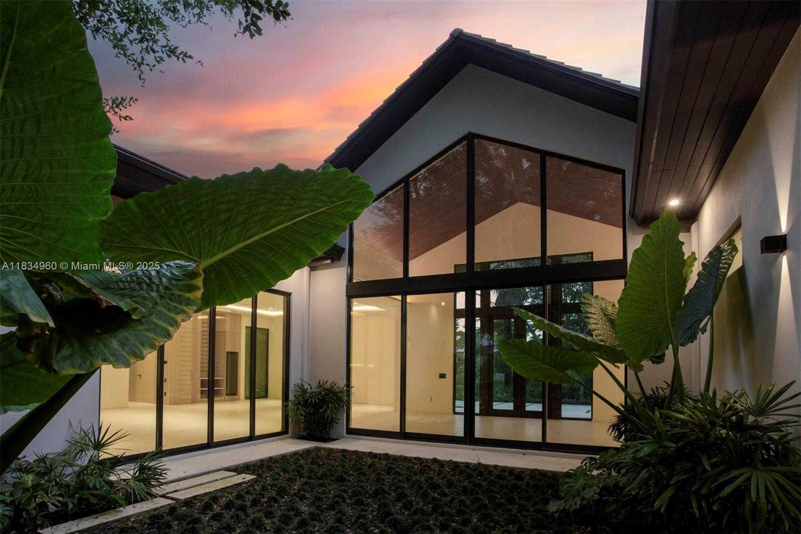 Small Image of 6445 SOUTH WEST 102ND AVE, Miami Number 22