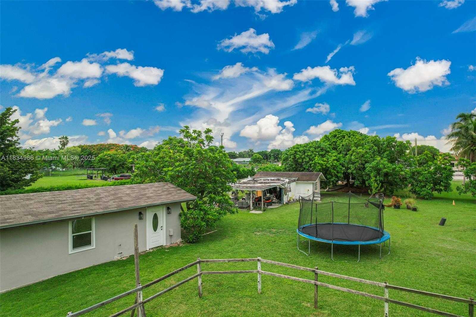 Small Image of 20890 SOUTH WEST 236TH ST, Homestead Number 14