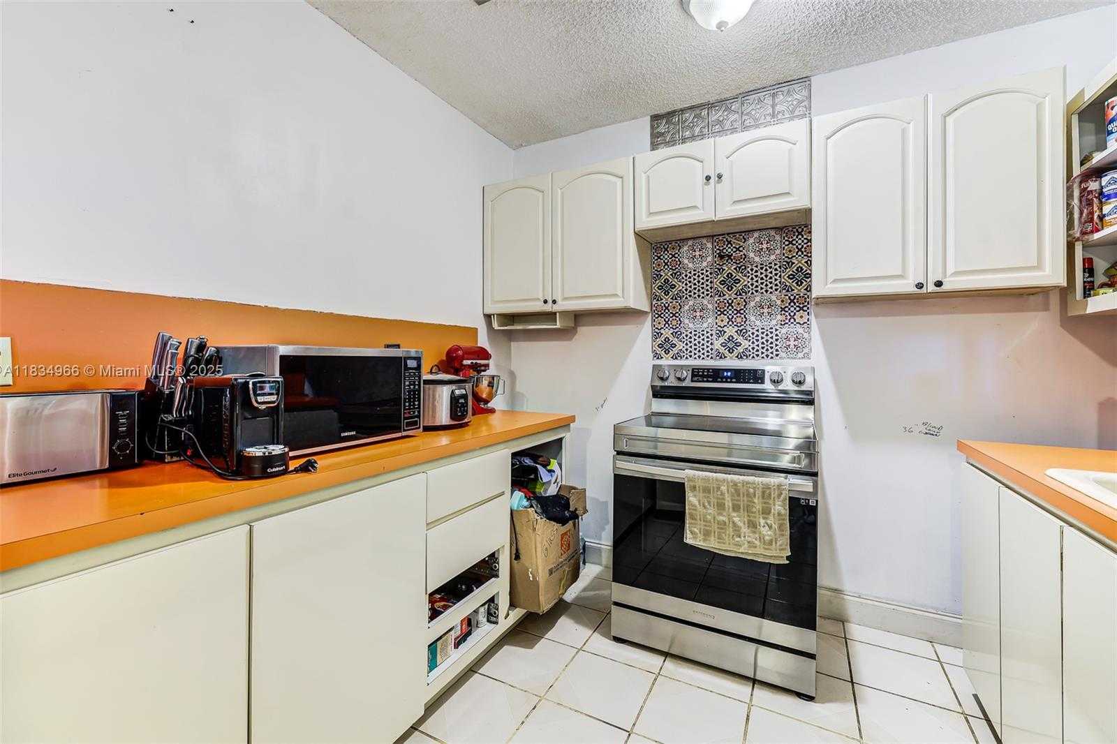 Small Image of 20890 SOUTH WEST 236TH ST, Homestead Number 21