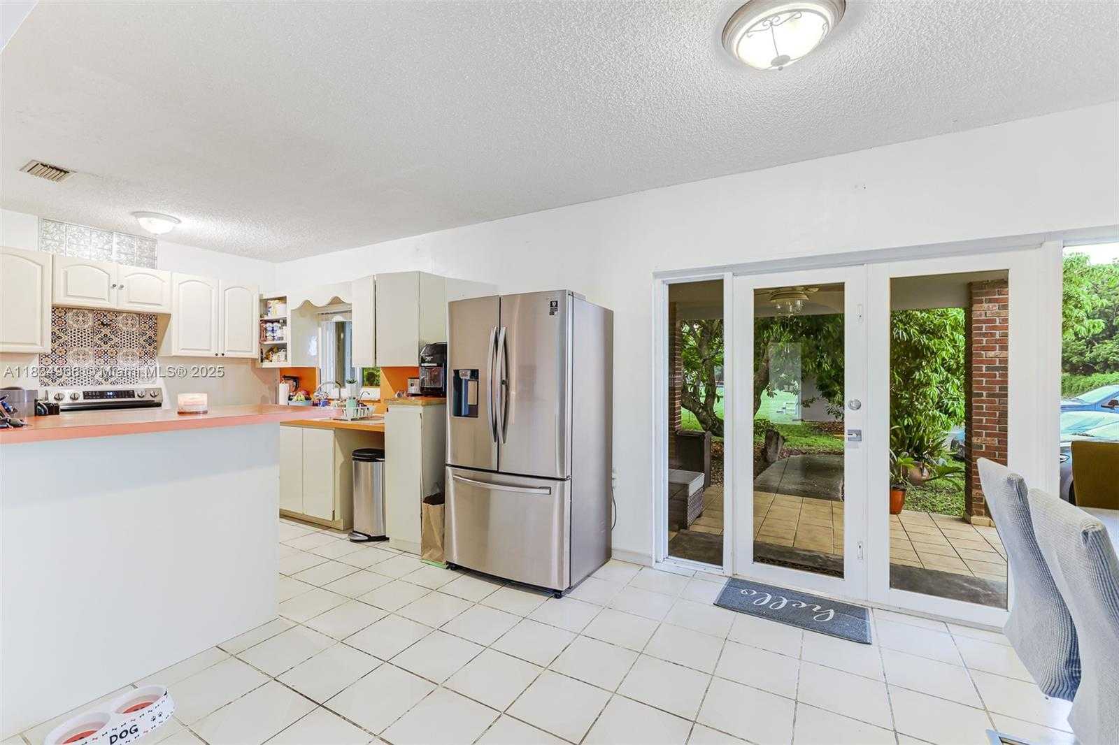 Small Image of 20890 SOUTH WEST 236TH ST, Homestead Number 22
