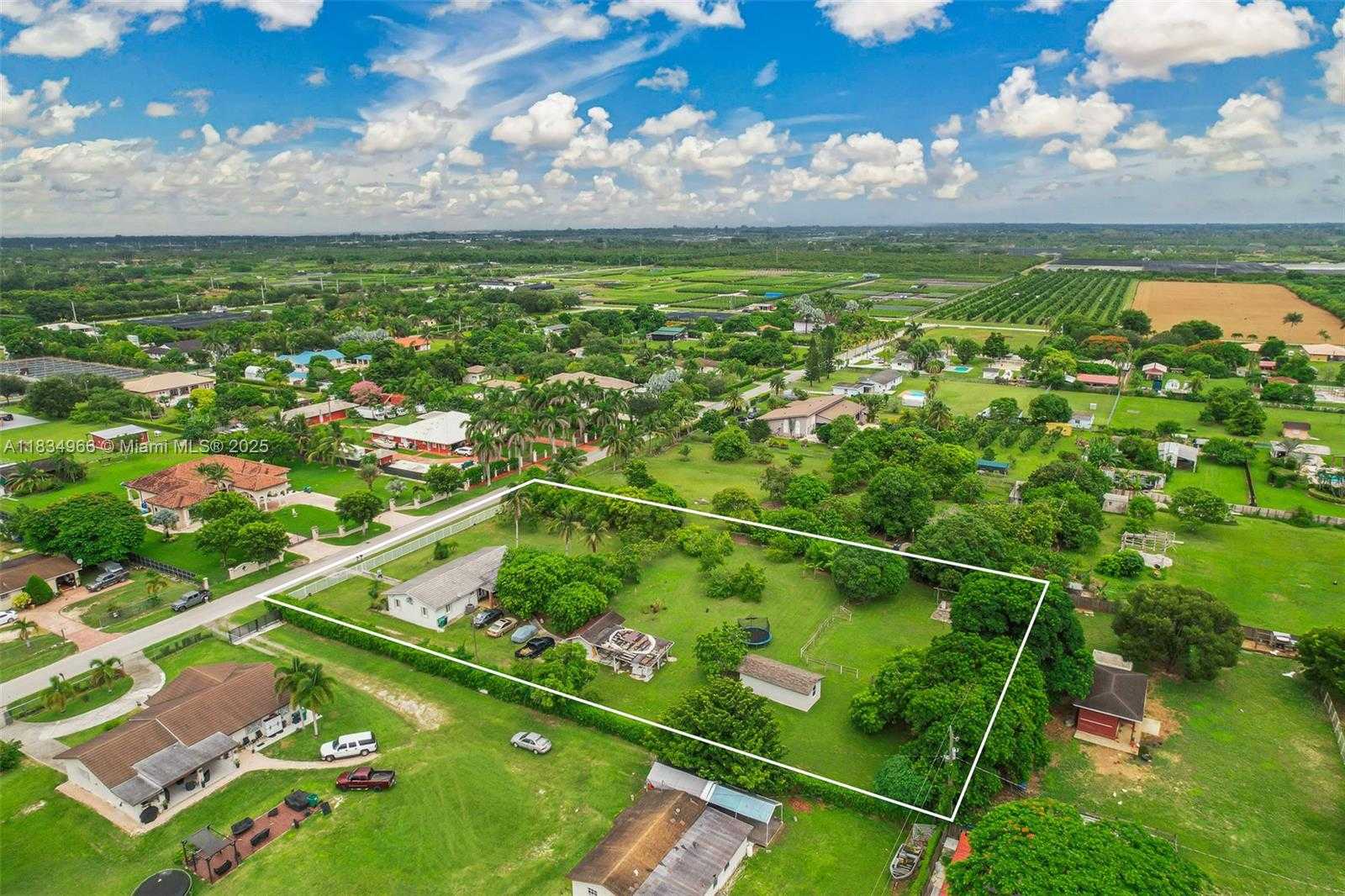 Small Image of 20890 SOUTH WEST 236TH ST, Homestead Number 41