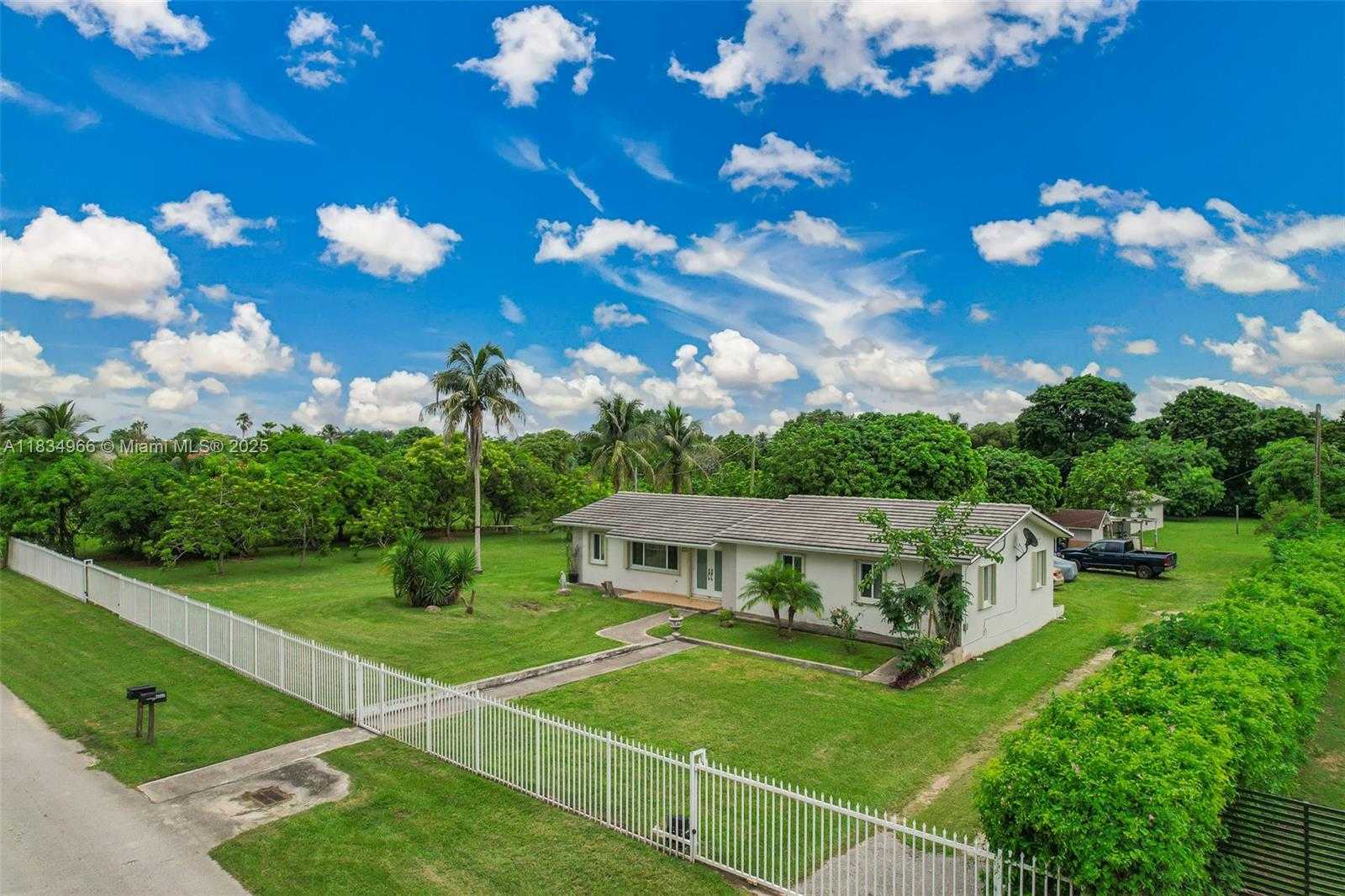 Small Image of 20890 SOUTH WEST 236TH ST, Homestead Number 5