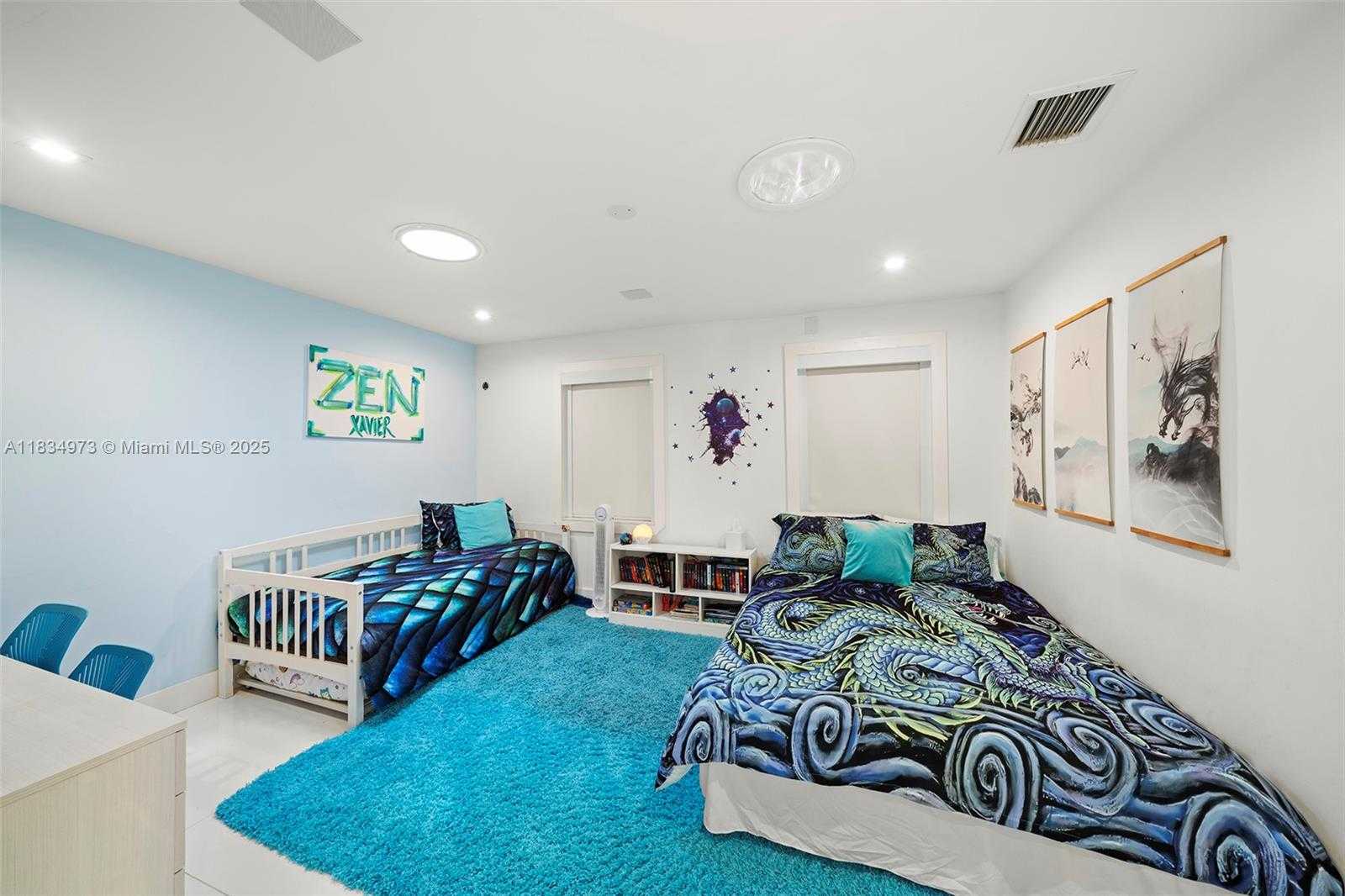 Small Image of 1930 NORTH EAST 193RD ST, Miami Number 15