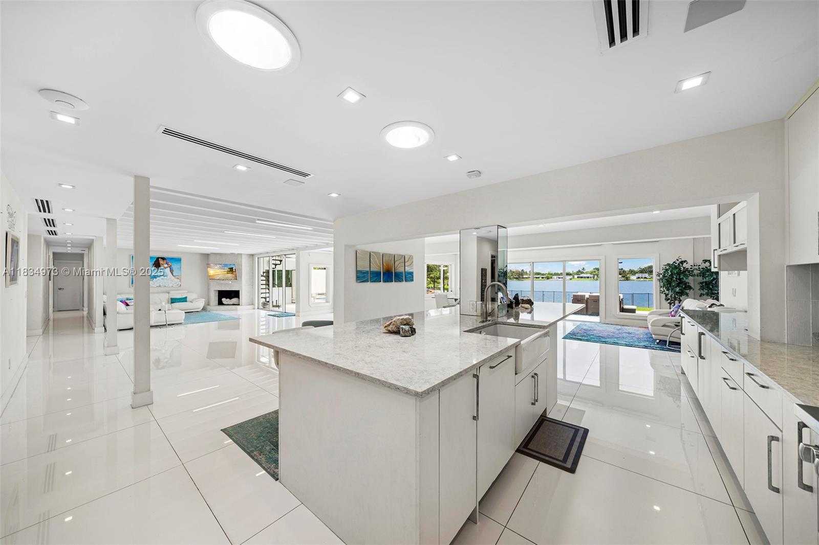 Small Image of 1930 NORTH EAST 193RD ST, Miami Number 9