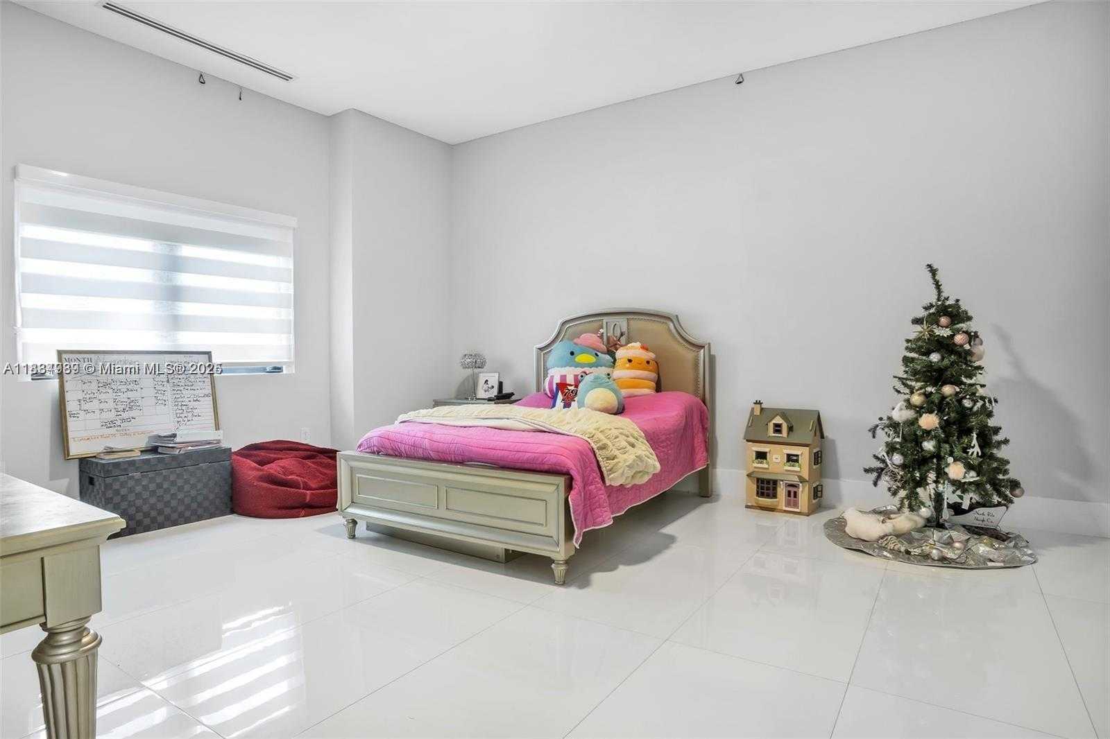 Small Image of 11350 NORTH WEST 8TH ST, Plantation Number 36