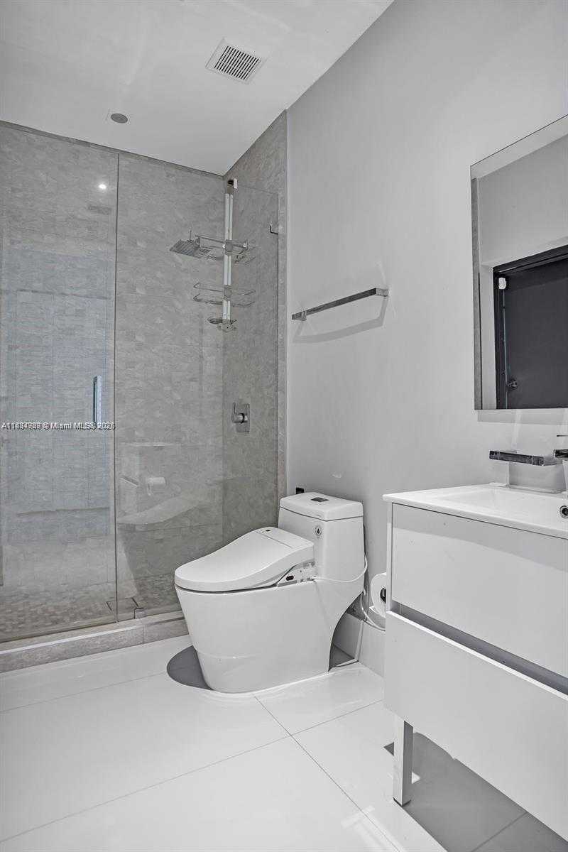 Small Image of 11350 NORTH WEST 8TH ST, Plantation Number 43