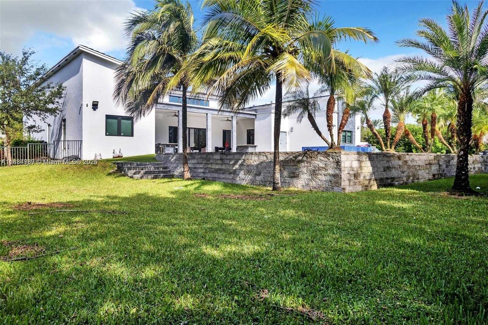 Small Image of 11350 NORTH WEST 8TH ST, Plantation Number 54